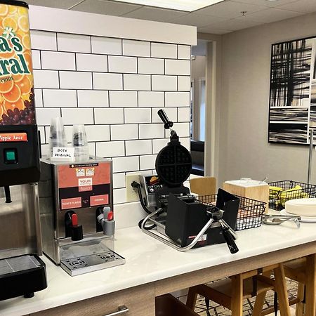 奇克托瓦加 万豪布法罗家勒利亚购物中心原住客栈酒店 外观 照片