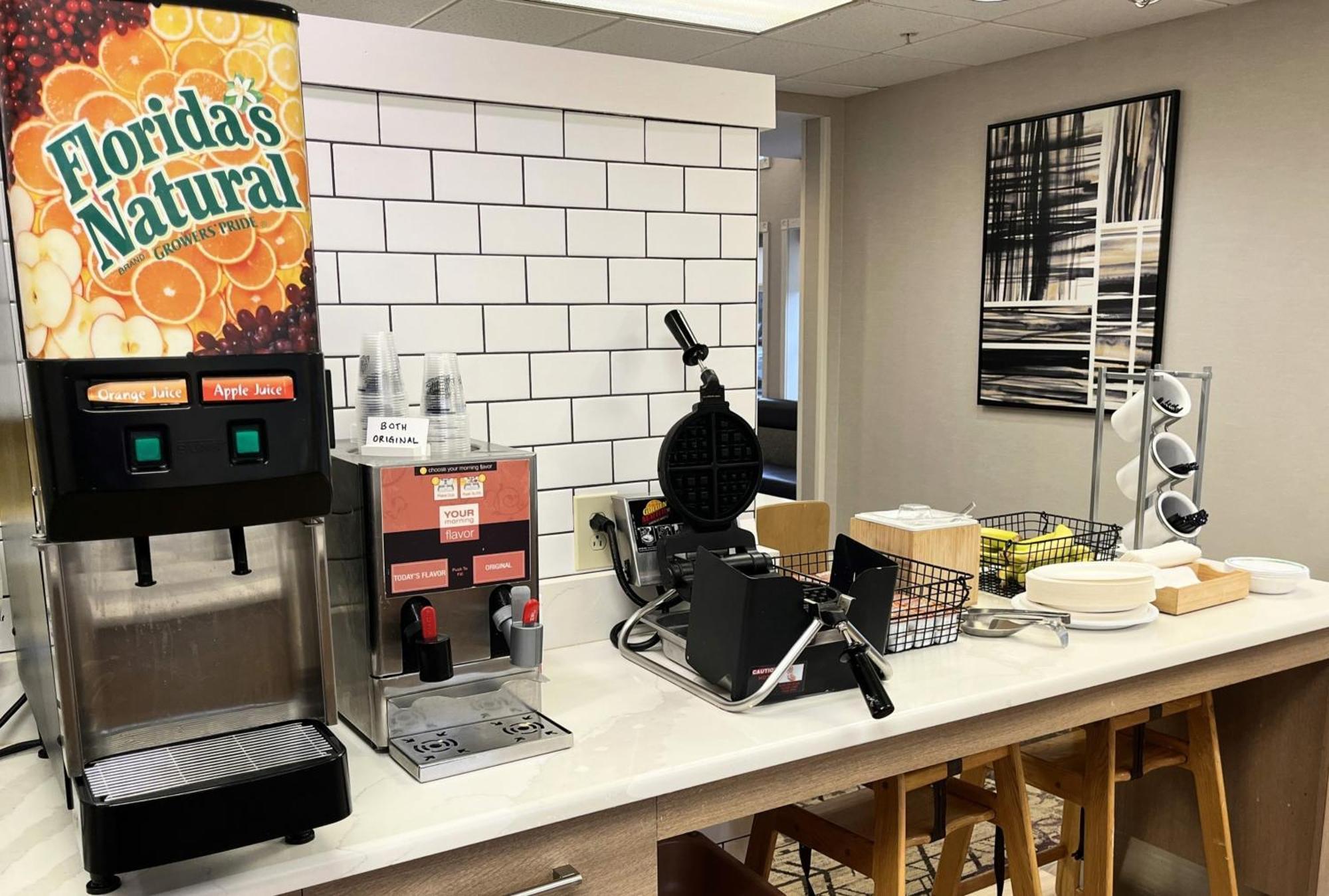 奇克托瓦加 万豪布法罗家勒利亚购物中心原住客栈酒店 外观 照片